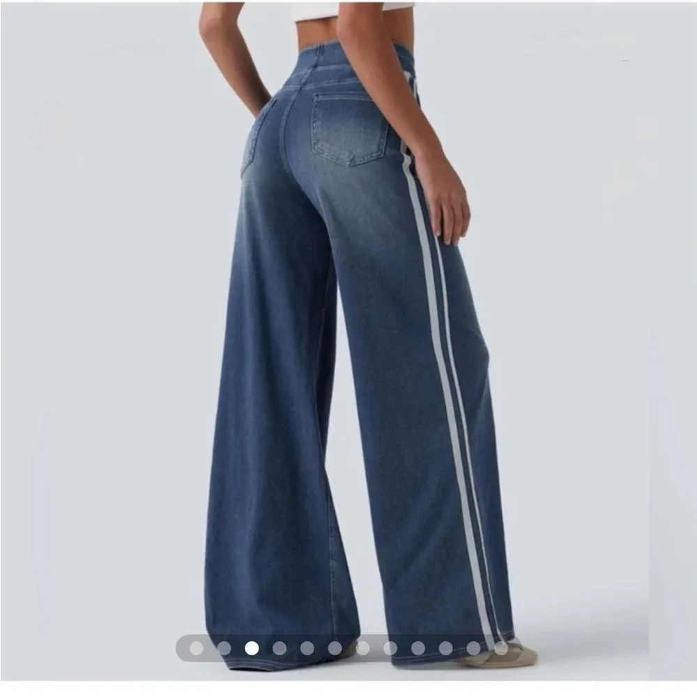 HALARA Flex High Waisted Stripe Wide Leg Jean with Pockets
 X—LARGE TALL - Picture 3 of 8